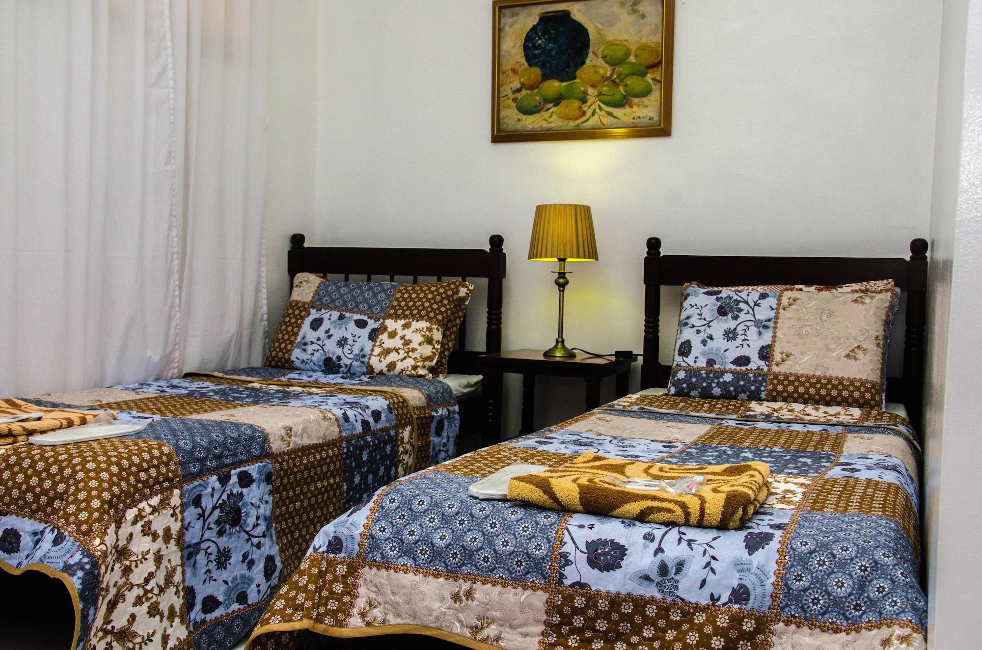 Lola Itang Pension House Tiniguiban Kültér fotó