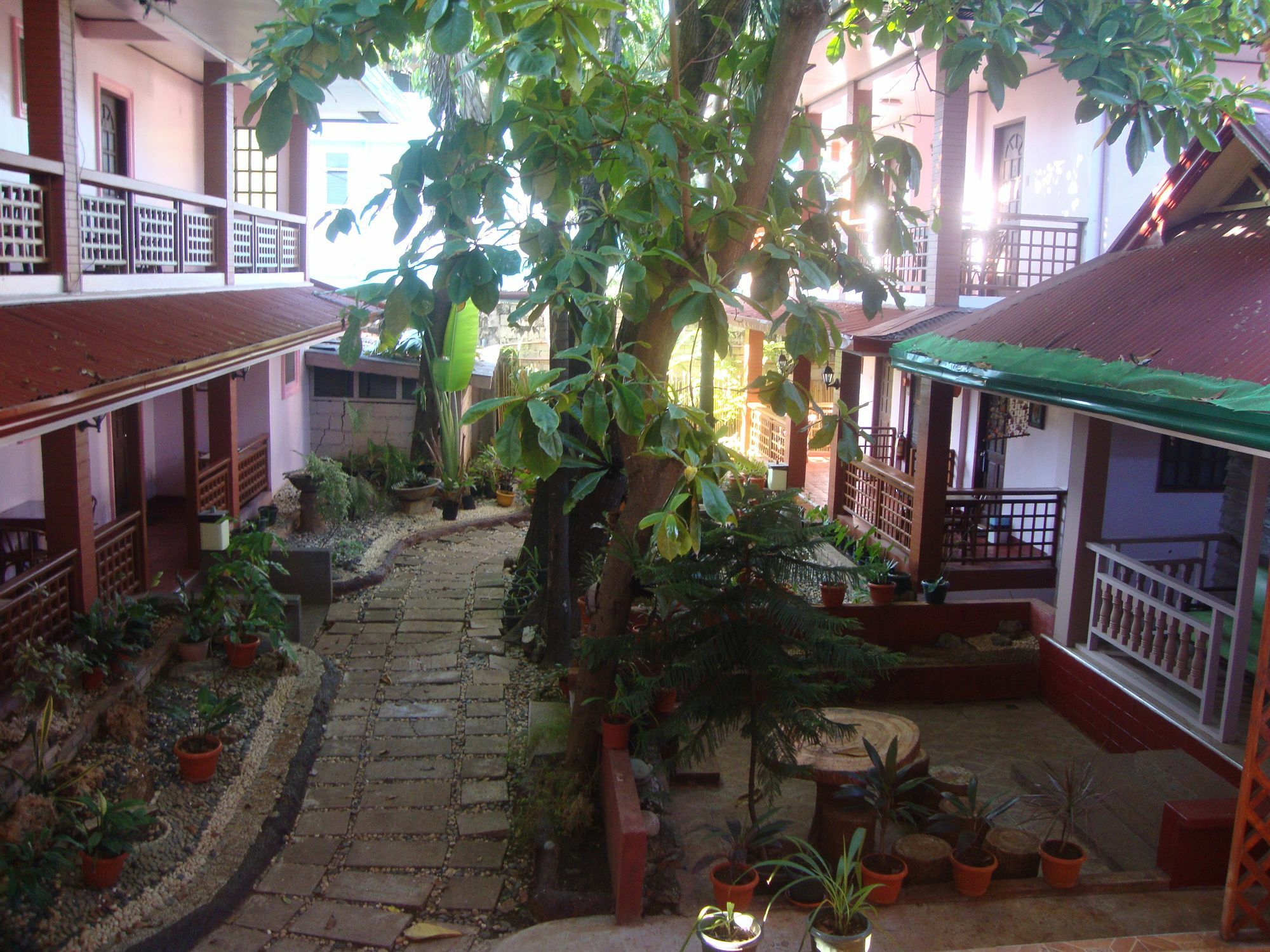 Lola Itang Pension House Tiniguiban Kültér fotó