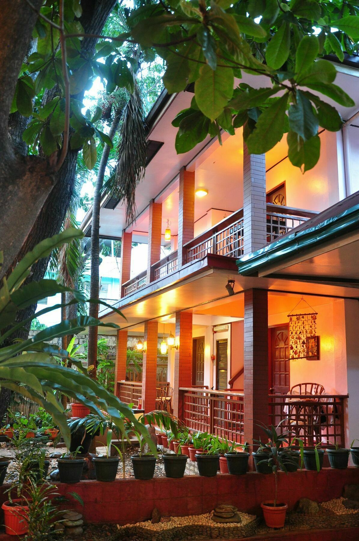 Lola Itang Pension House Tiniguiban Kültér fotó